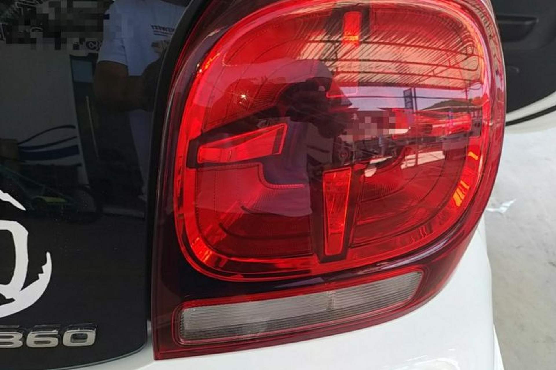 Used Roewe Clever 2021 302km Excellence Edition Right Rear Taillight