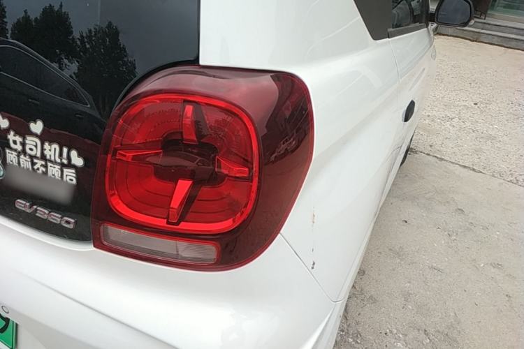Used Roewe Clever 2021 302km All-Round Version Right Rear Taillight