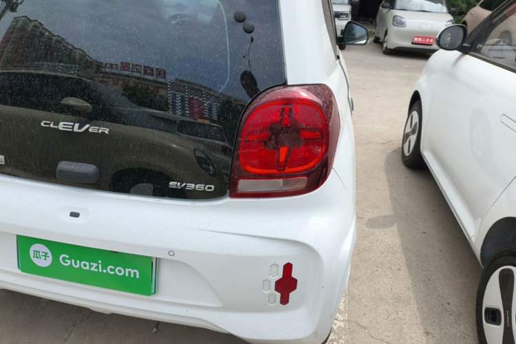 Used Roewe Clever 2021 302km All-Round Version Right Rear Taillight