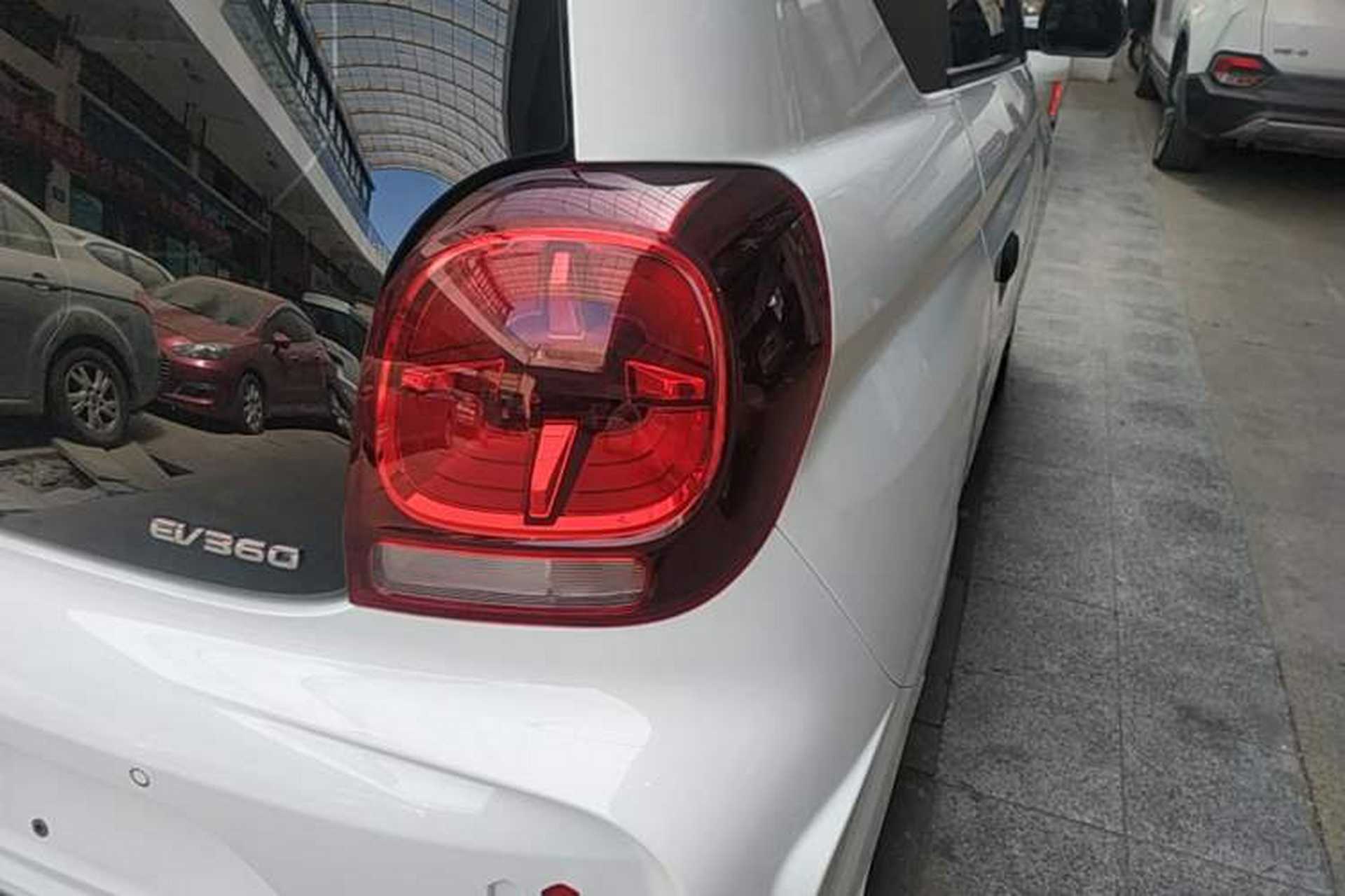Used Roewe Clever 2021 302km Excellence Edition Right Rear Taillight