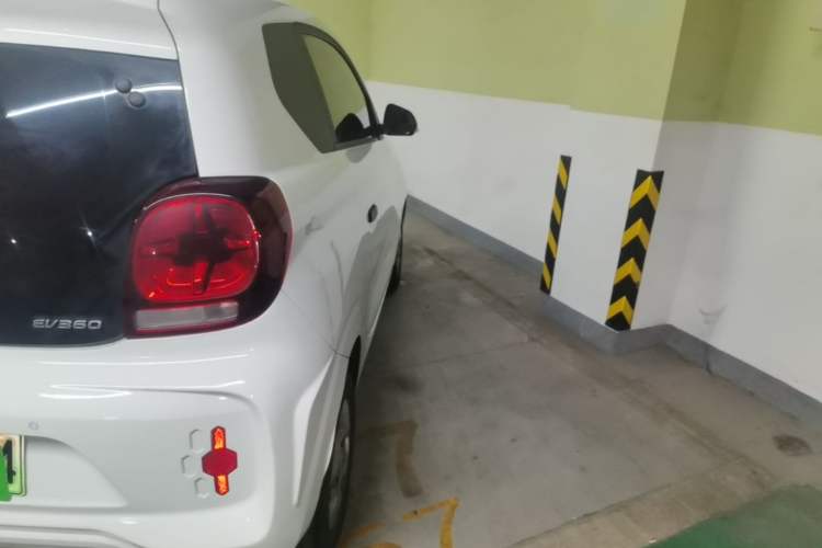 Used Roewe Clever 2021 302km Excellence Edition Right Rear Taillight
