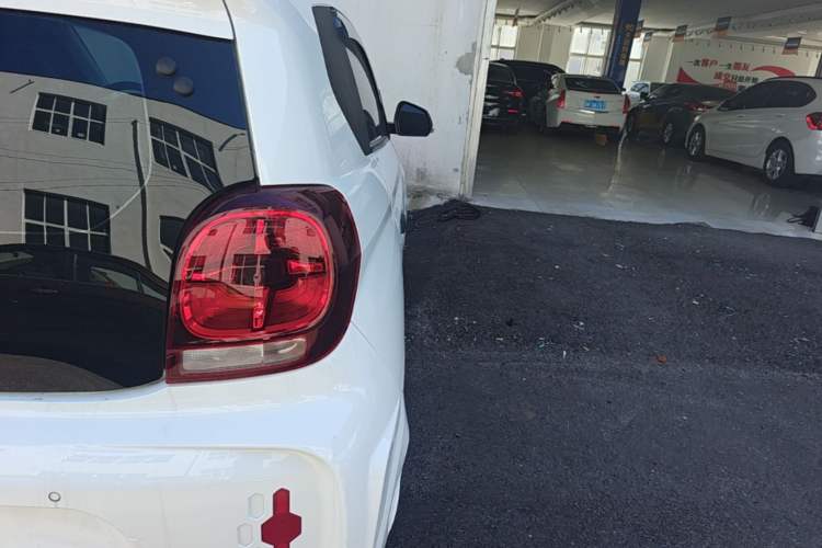 Used Roewe Clever 2021 302km All-Round Version Right Rear Taillight