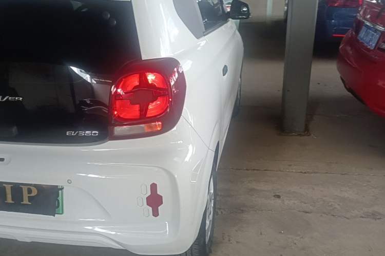 Used Roewe Clever 2021 302km Excellence Edition Right Rear Taillight