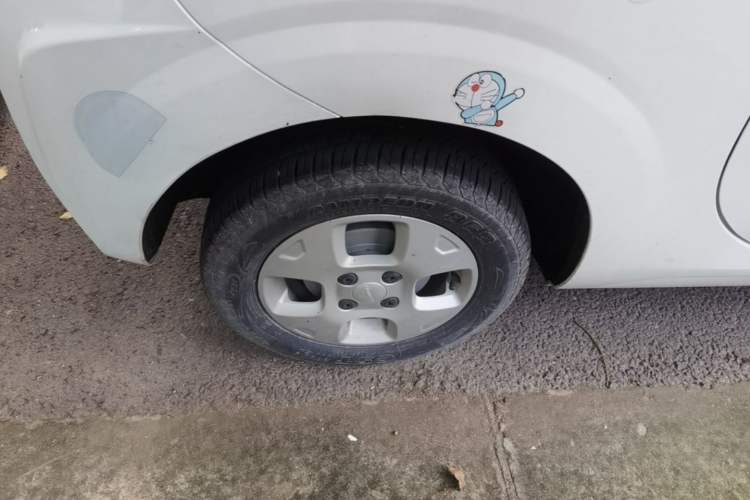Used Roewe Clever 2021 302km All-Round Version Right Rear Wheel Hub