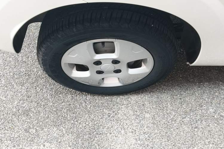 Used Roewe Clever 2021 302km All-Round Version Right Rear Wheel Hub