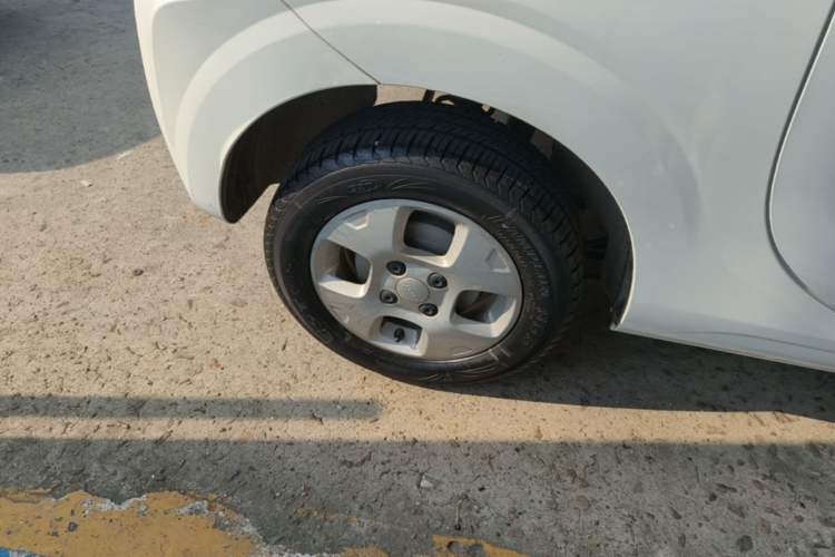 Used Roewe Clever 2021 302km Excellence Edition Right Rear Wheel Hub
