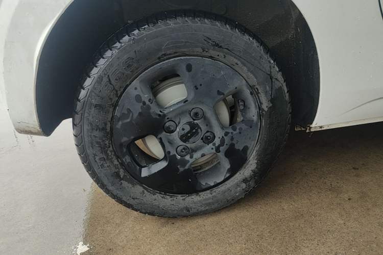 Used Roewe Clever 2021 302km All-Round Version Right Rear Wheel Hub