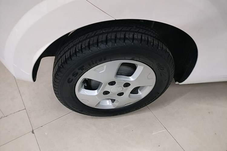 Used Roewe Clever 2021 302km Excellence Edition Right Rear Wheel Hub