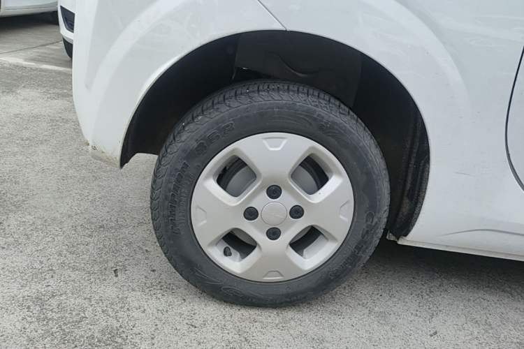 Used Roewe Clever 2021 302km All-Round Version Right Rear Wheel Hub