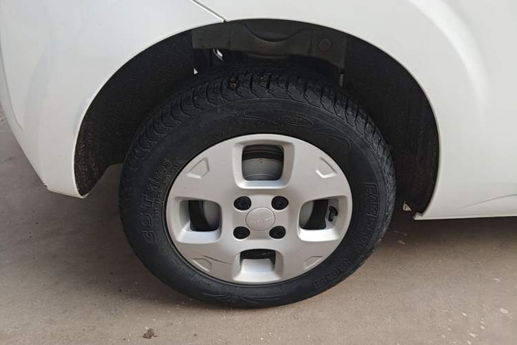 Used Roewe Clever 2021 302km All-Round Version Right Rear Wheel Hub