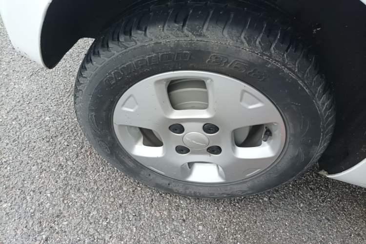 Used Roewe Clever 2021 302km All-Round Version Right Rear Wheel Hub