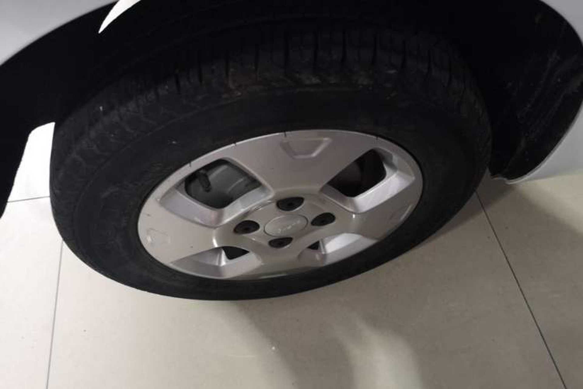 Used Roewe Clever 2021 302km All-Round Version Right Rear Wheel Hub
