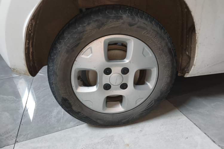 Used Roewe Clever 2021 302km All-Round Version Right Rear Wheel Hub
