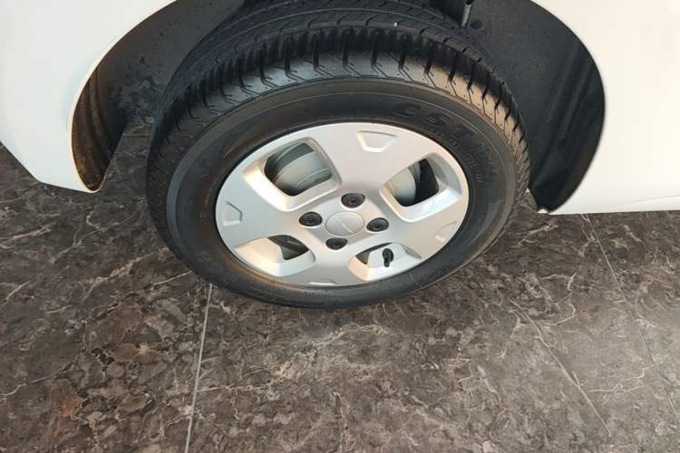Used Roewe Clever 2021 302km Excellence Edition Right Rear Wheel Hub