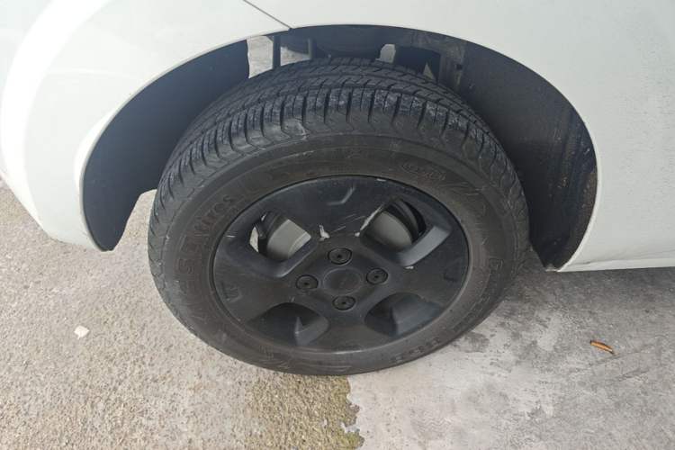 Used Roewe Clever 2021 302km All-Round Version Right Rear Wheel Hub