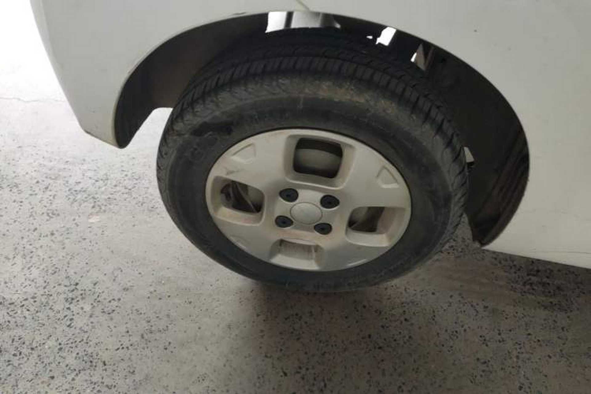 Used Roewe Clever 2021 302km All-Round Version Right Rear Wheel Hub