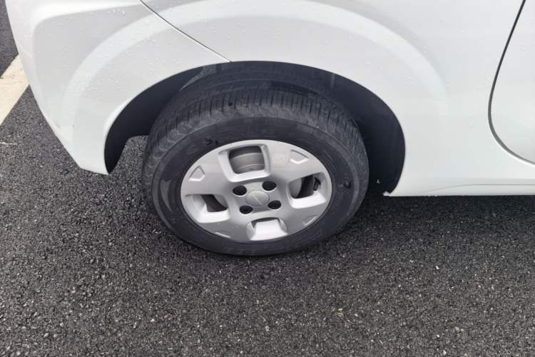 Used Roewe Clever 2021 302km All-Round Version Right Rear Wheel Hub