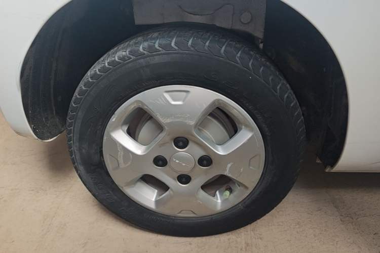Used Roewe Clever 2021 302km All-Round Version Right Rear Wheel Hub