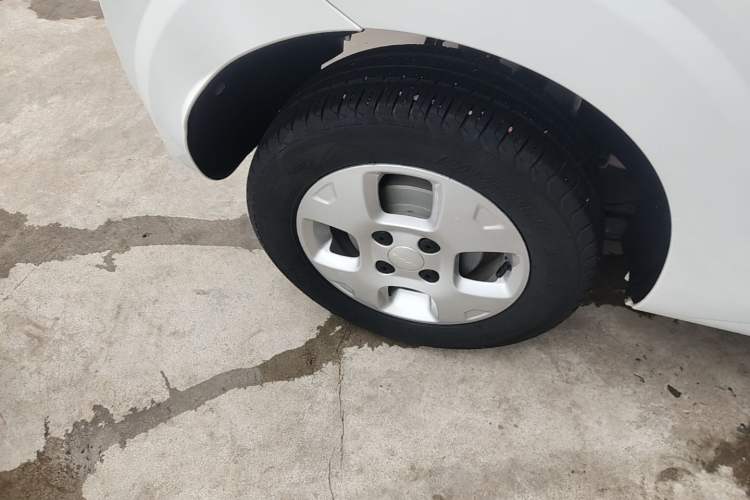 Used Roewe Clever 2021 302km Excellence Edition Right Rear Wheel Hub