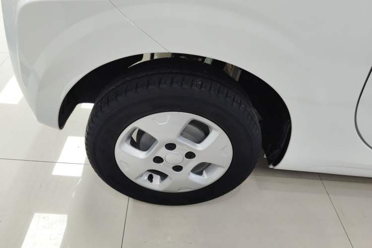 Used Roewe Clever 2021 302km All-Round Version Right Rear Wheel Hub