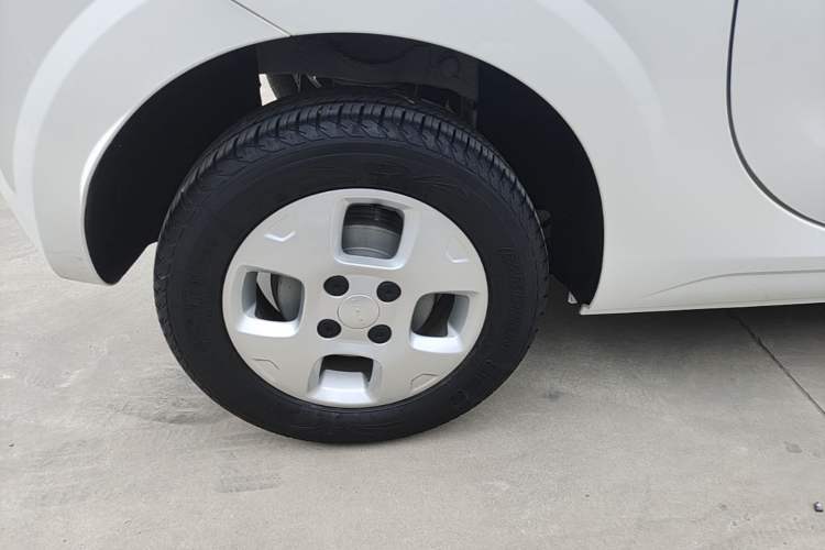 Used Roewe Clever 2021 302km All-Round Version Right Rear Wheel Hub