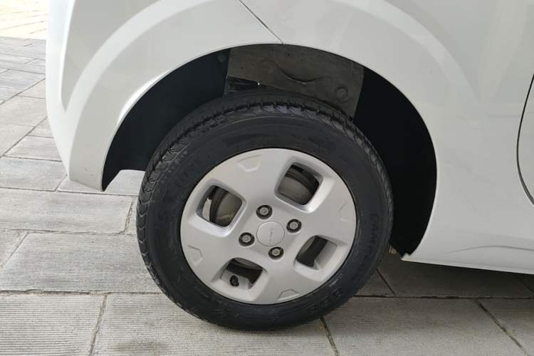 Used Roewe Clever 2021 302km All-Round Version Right Rear Wheel Hub