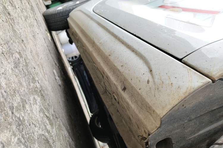 Used Roewe Clever 2021 302km All-Round Version Right Side Sill