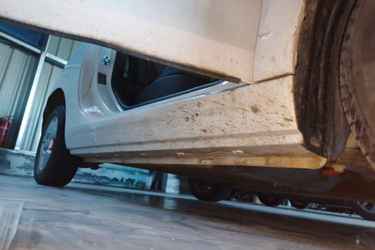Used Roewe Clever 2021 302km All-Round Version Right Side Sill