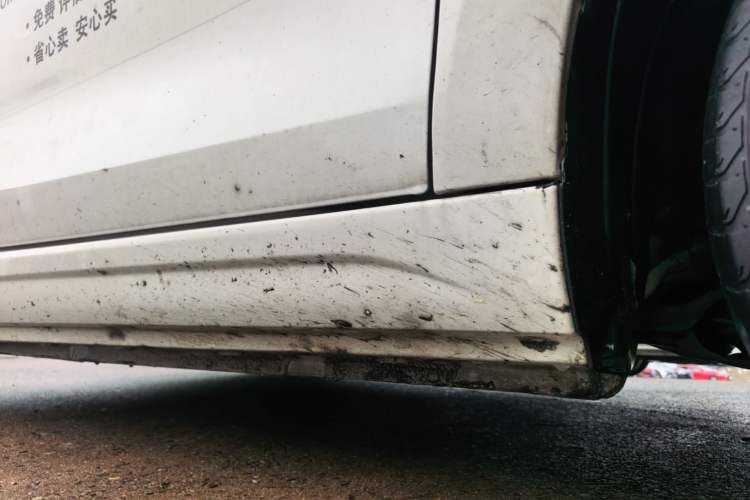 Used Roewe Clever 2021 302km All-Round Version Right Side Sill