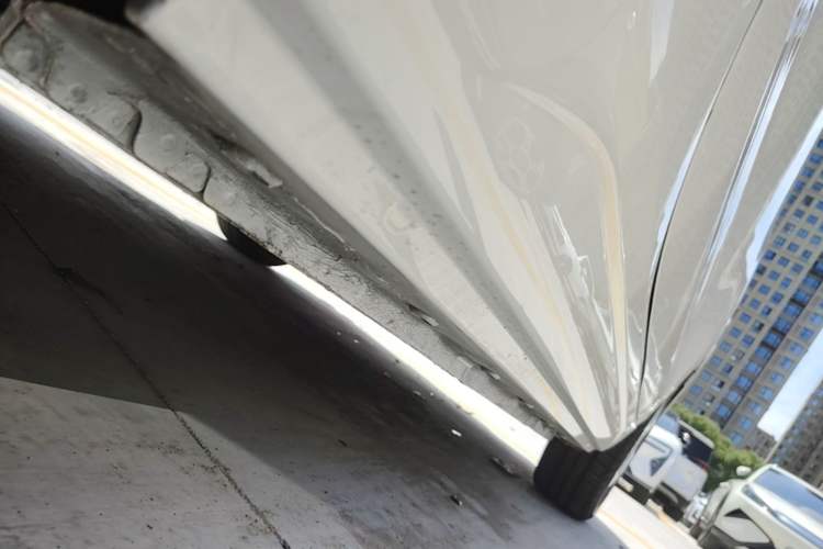 Used Roewe Clever 2021 302km All-Round Version Right Side Sill