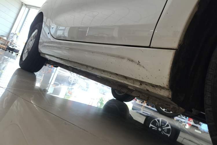 Used Roewe Clever 2021 302km All-Round Version Right Side Sill