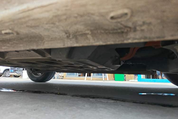 Used Roewe Clever 2021 302km All-Round Version Right Side Sill