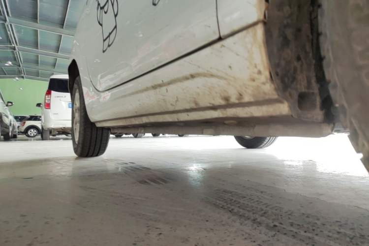 Used Roewe Clever 2021 302km All-Round Version Right Side Sill