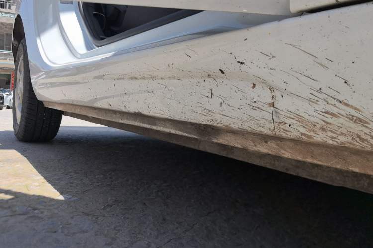 Used Roewe Clever 2021 302km All-Round Version Right Side Sill