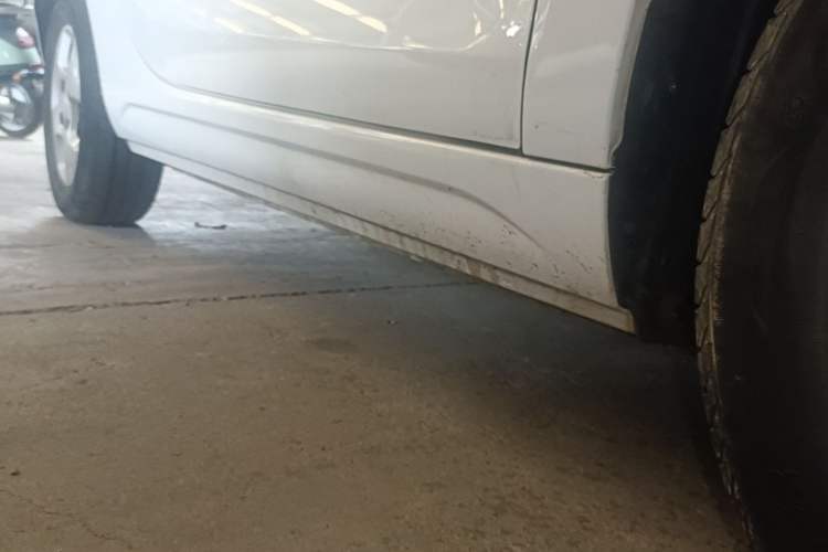 Used Roewe Clever 2021 302km Excellence Edition Right Side Sill