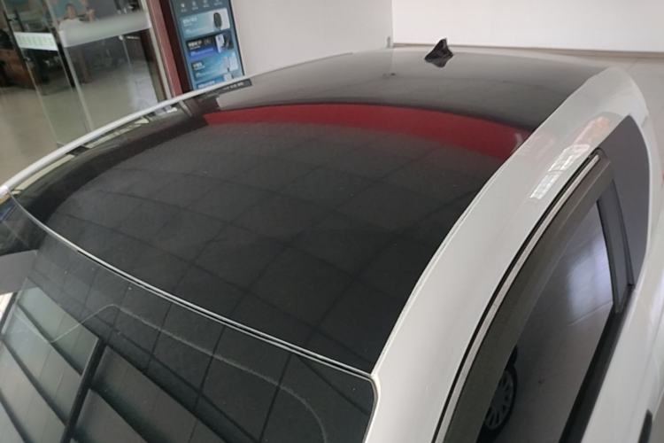 Used Roewe Clever 2021 302 km New Four-Seater Super-Efficient Version Roof
