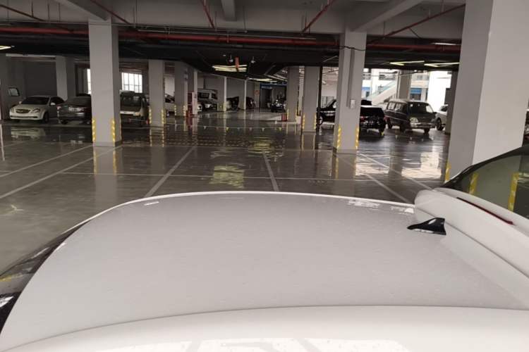 Used Roewe Clever 2021 302 km New Four-Seater Super-Efficient Version Roof
