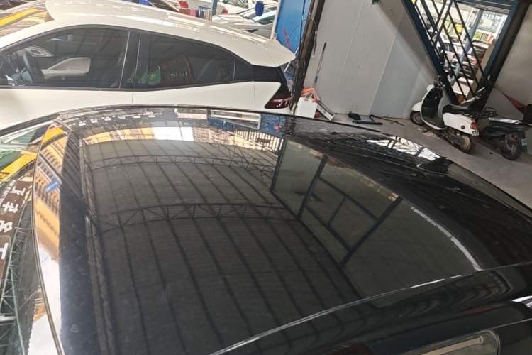 Used Roewe Clever 2021 302 km New Four-Seater Super-Efficient Version Roof