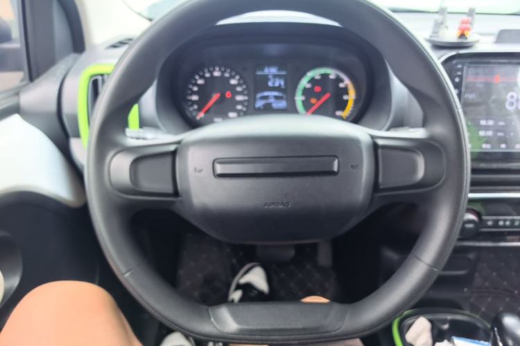 Used Roewe Clever 2021 302 km New Four-Seater Super-Efficient Version Steering Wheel