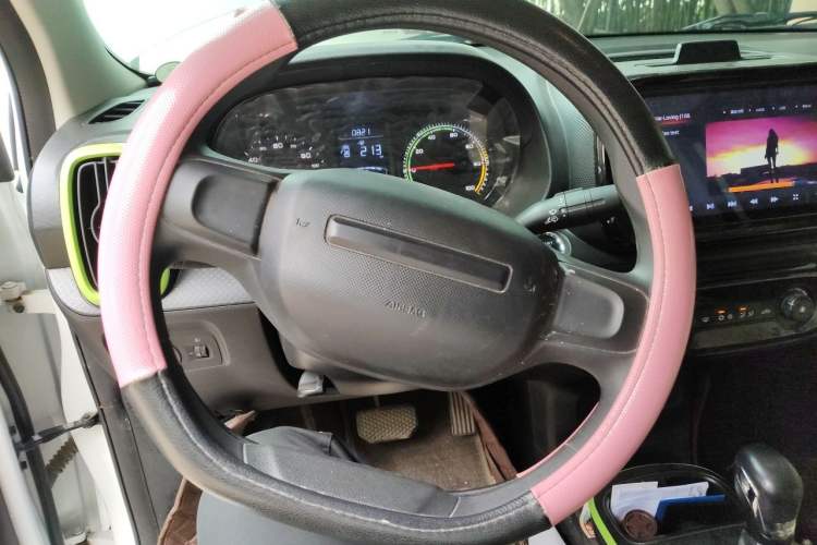 Used Roewe Clever 2021 302km All-Round Version Steering Wheel