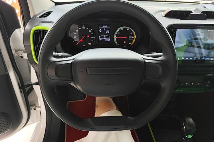 Used Roewe Clever 2021 302 km New Four-Seater Super-Efficient Version Steering Wheel