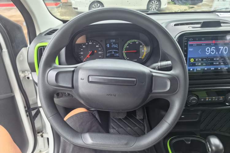 Used Roewe Clever 2021 302km All-Round Version Steering Wheel
