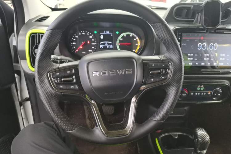 Used Roewe Clever 2021 302 km New Four-Seater Super-Efficient Version Steering Wheel