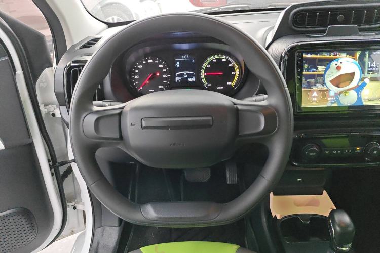 Used Roewe Clever 2021 302 km New Four-Seater Super-Efficient Version Steering Wheel