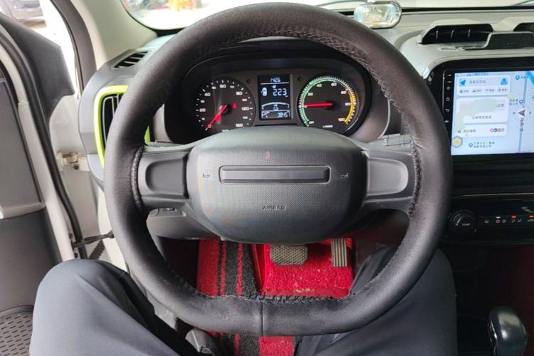 Used Roewe Clever 2021 302 km New Four-Seater Super-Efficient Version Steering Wheel