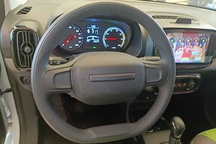 Used Roewe Clever 2021 302 km New Four-Seater Super-Efficient Version Steering Wheel