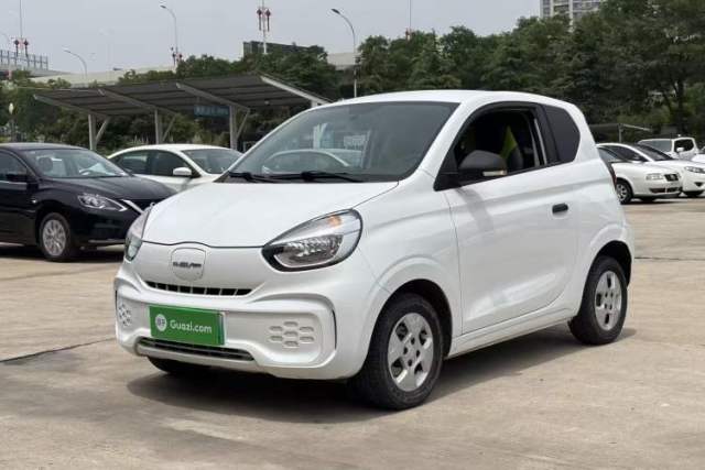 Used Roewe Clever 2021 302 km New Four-Seater Super-Efficient Version