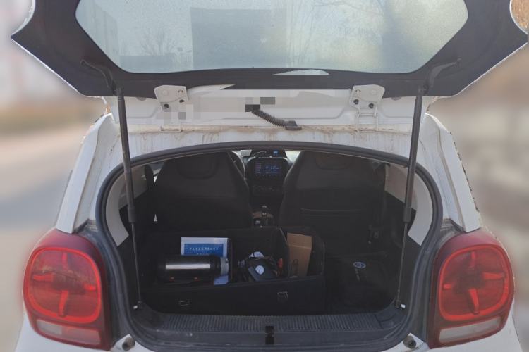 Used Roewe Clever 2021 302km All-Round Version Trunk