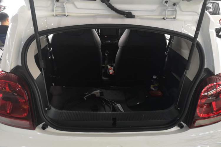 Used Roewe Clever 2021 302km Excellence Edition Trunk