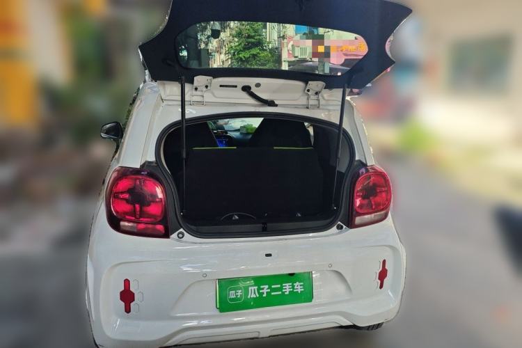 Used Roewe Clever 2021 302 km New Four-Seater Super-Efficient Version Trunk